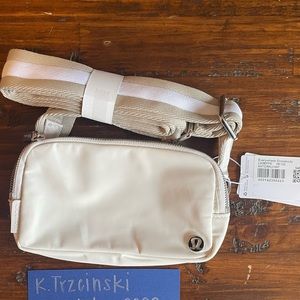 Lululemon Everywhere Crossbody Bag